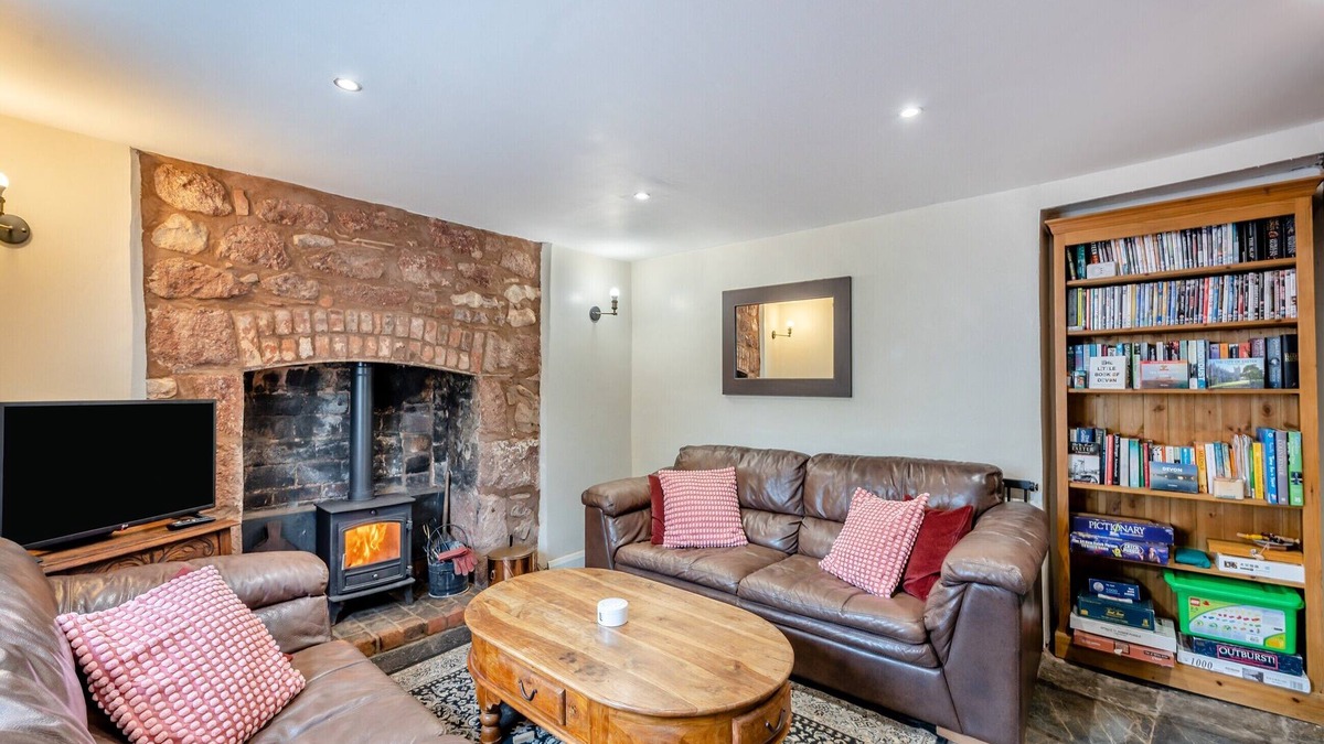 Kenn Cottage | 3 bedroom accommodation in Kennford