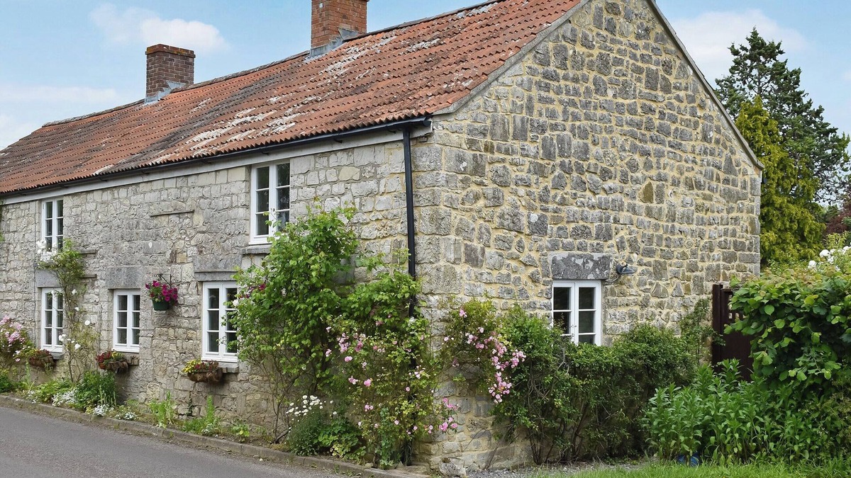 Langport Cottage | 3 bedroom accommodation in High Ham, near Langport