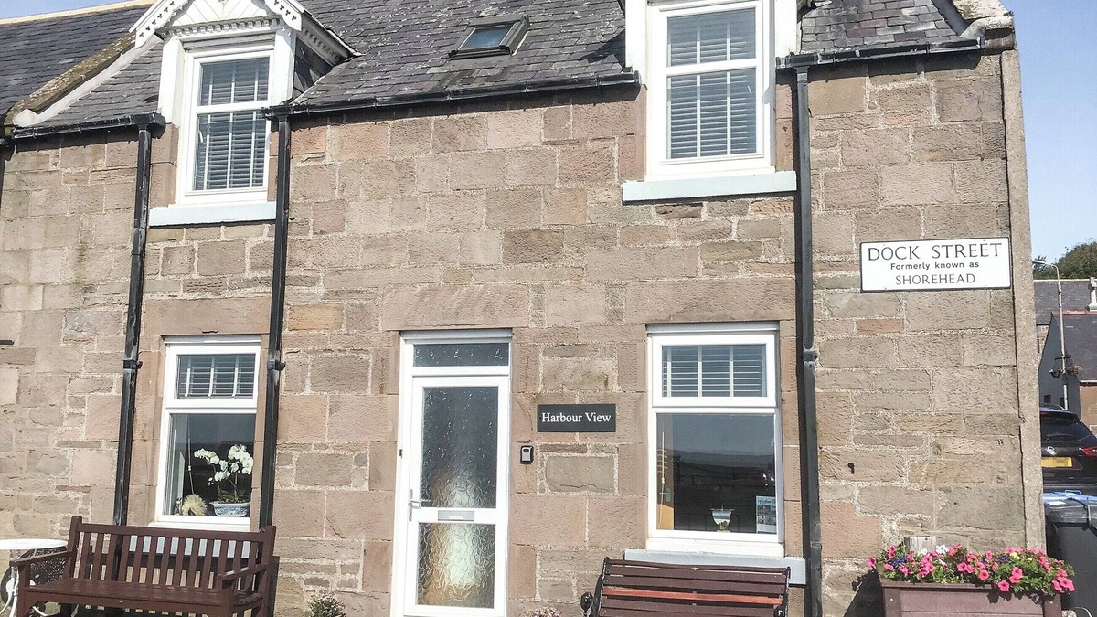Johnshaven Cottage | 3 bedroom accommodation in Johnshaven, near Stonehaven