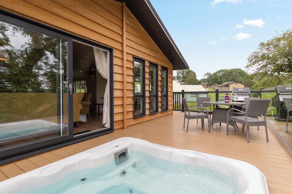 Narberth Ski Chalet | 3 bedroom accommodation in Narberth