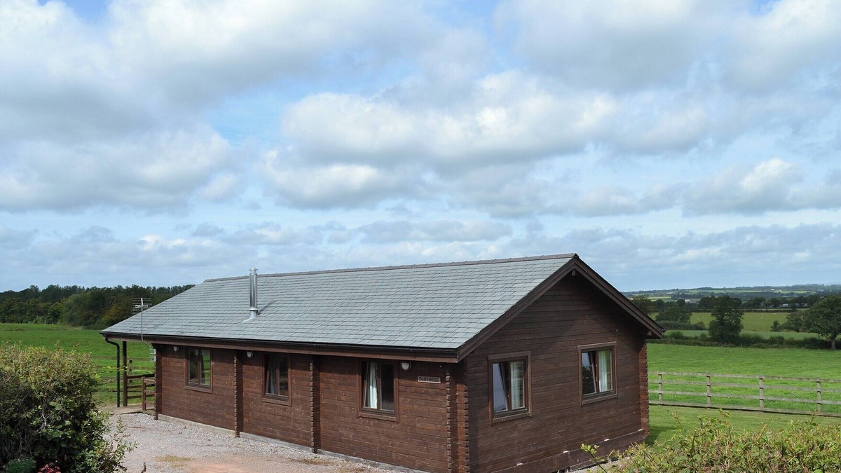 Witheridge Cottage | 3 bedroom accommodation in Nomansland, near Tiverton
