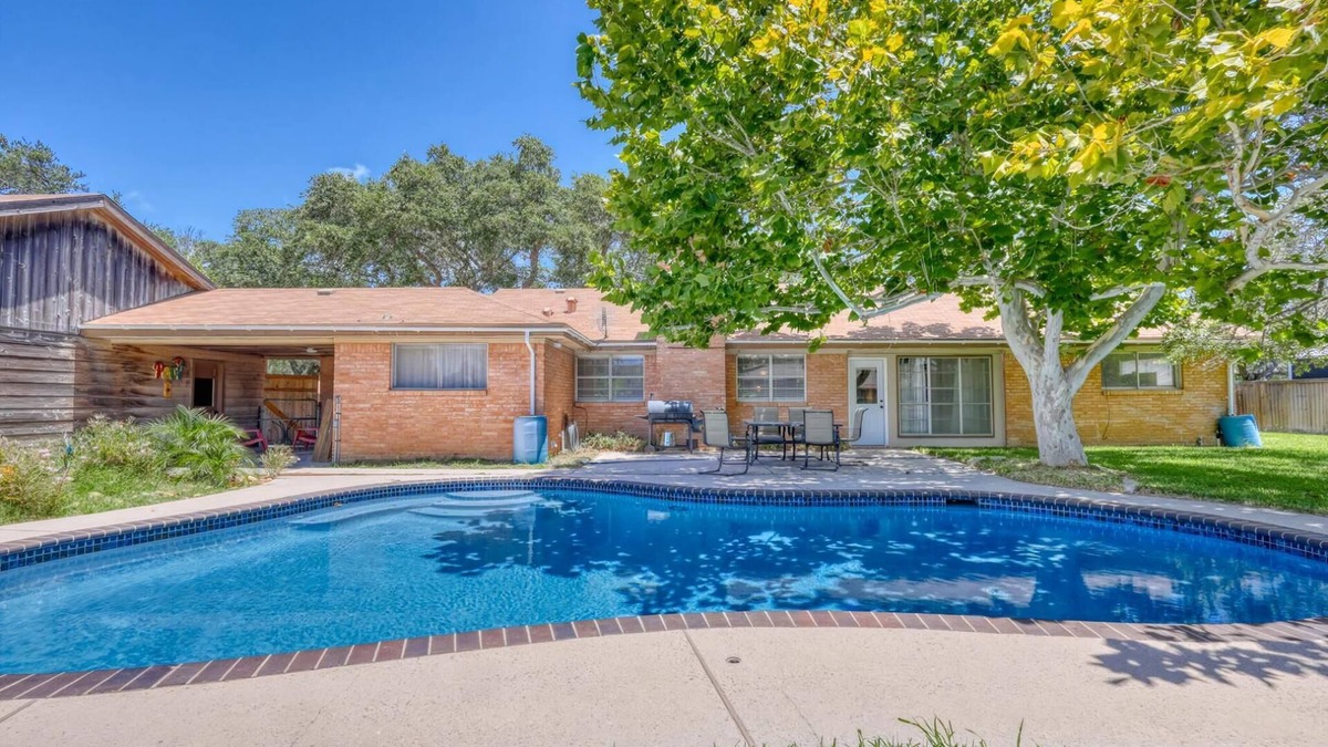 Ingleside House | 3 bedroom accommodation in Ingleside