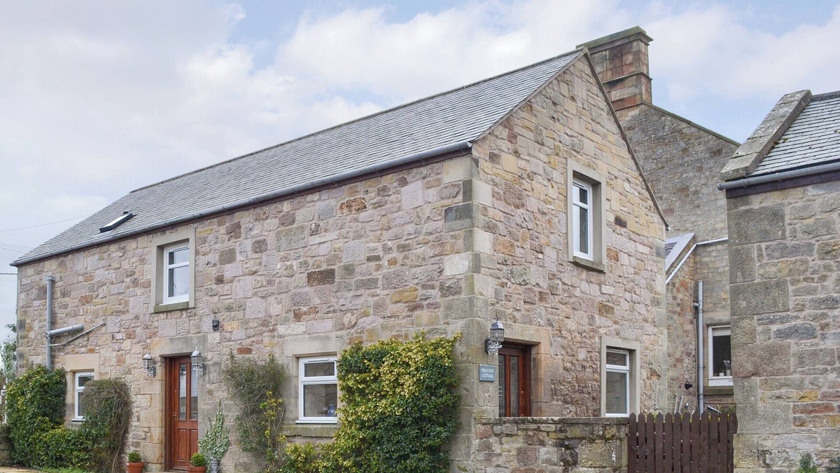 Warenford Cottage | 3 bedroom accommodation in Bamburgh