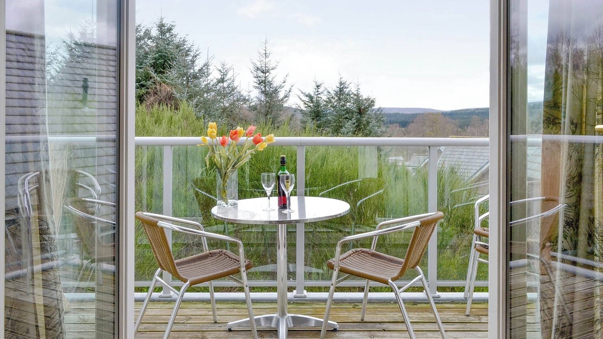 Inchmarlo Cottage | 3 bedroom accommodation in Inchmarlo, near Banchory