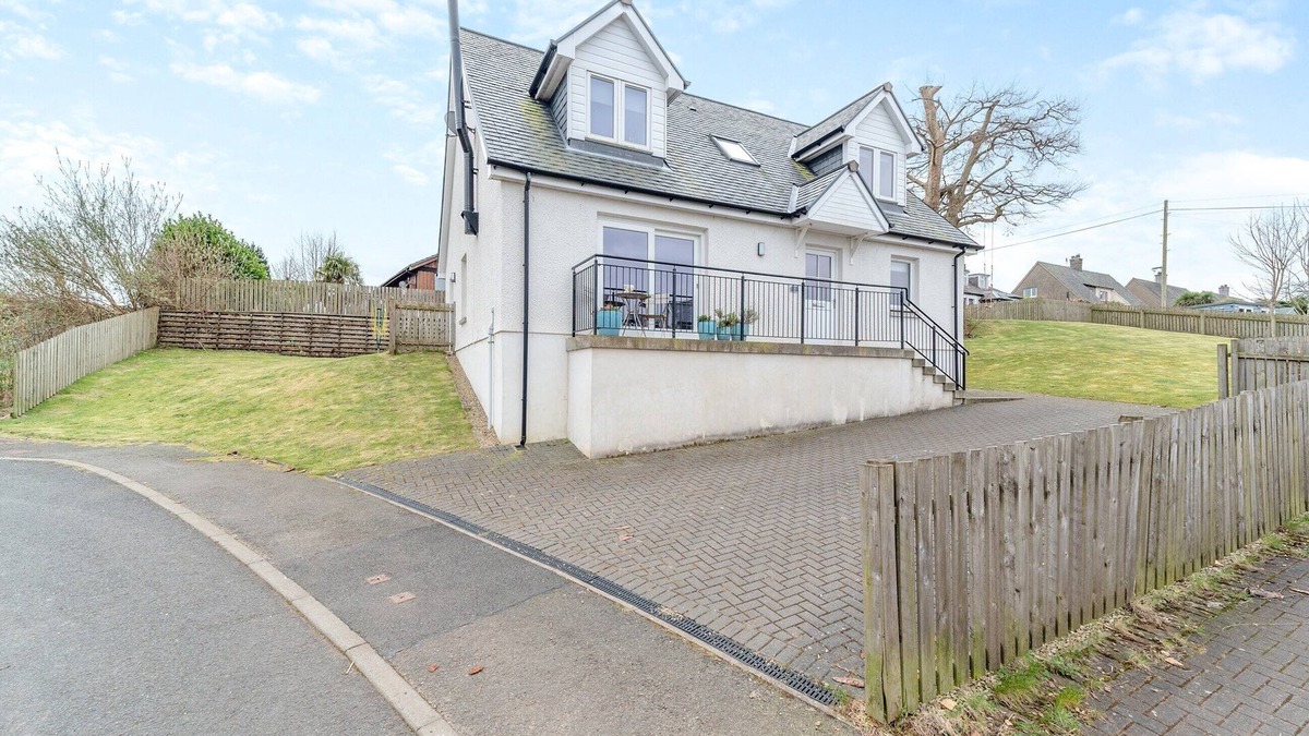 Brodick Cottage | 3 bedroom accommodation in Brodick