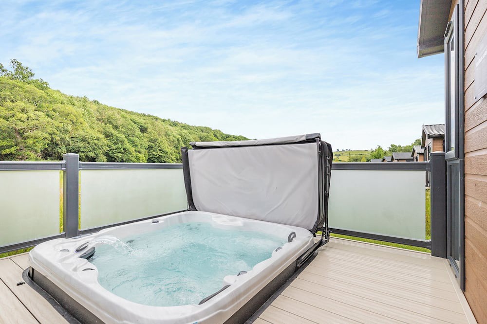 Caerwys Ski Chalet | 3 bedroom accommodation in Caerwys