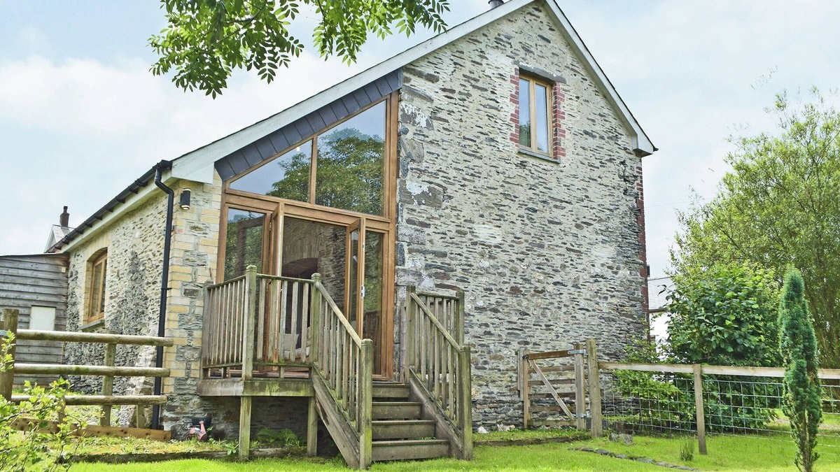 Pencader Cottage | 3 bedroom accommodation in Dolgran