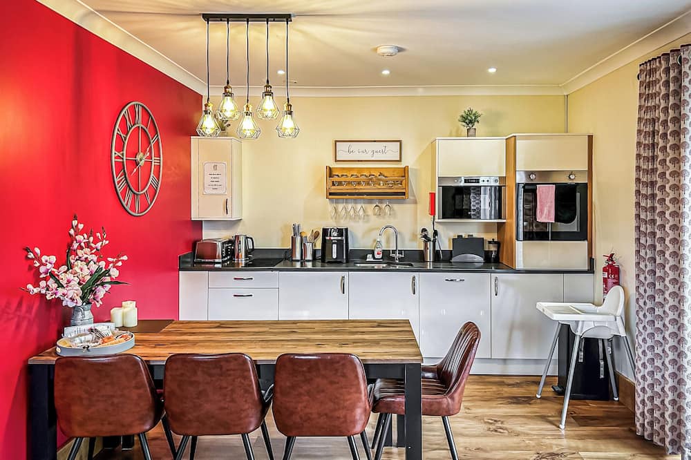 Flaxton Ski Chalet | 3 bedroom accommodation in Flaxton