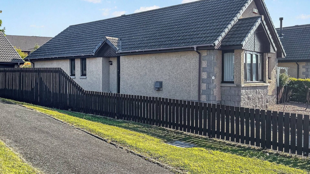 Macduff Cottage | 3 bedroom accommodation in Macduff, near Banff