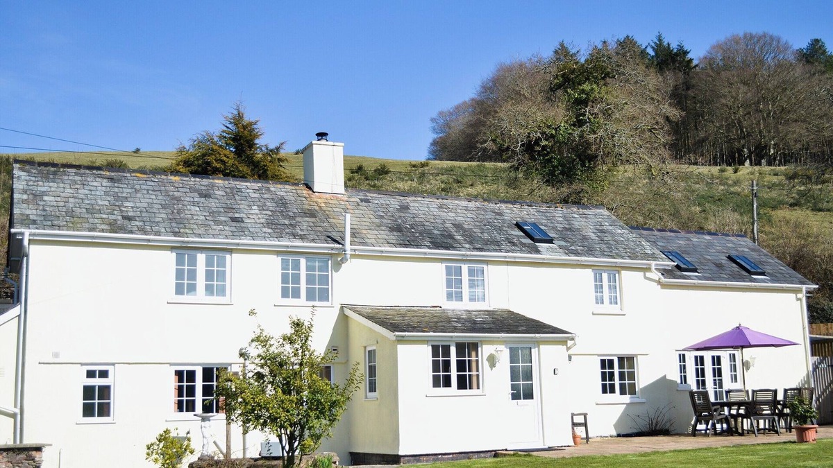 Minehead Cottage | 3 bedroom accommodation in Luxborough, Watchet