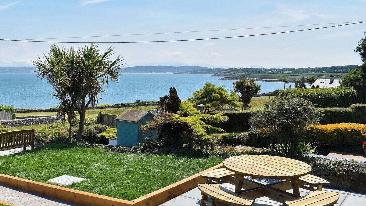Moelfre Cottage | 3 bedroom accommodation in Moelfre, near Benllech