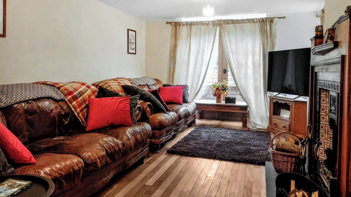 Penrith Cottage | 3 bedroom accommodation in Cliburn, near Penrith