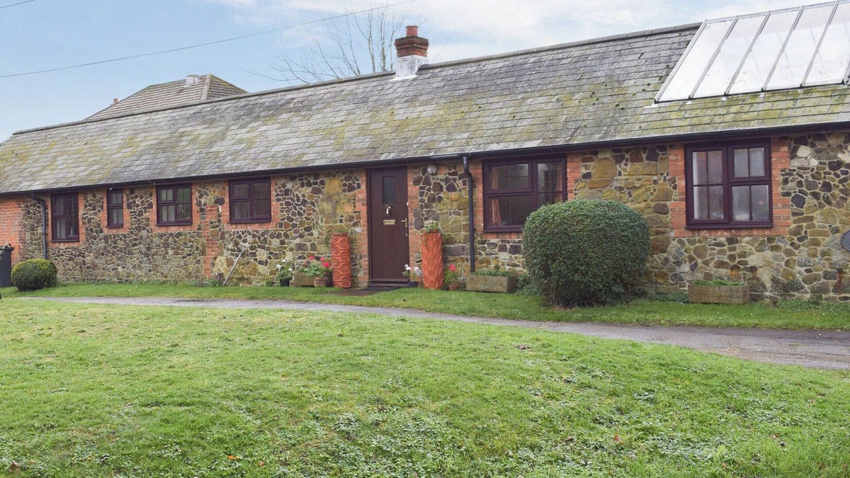 Shorwell Cottage | 3 bedroom accommodation in Shorwell