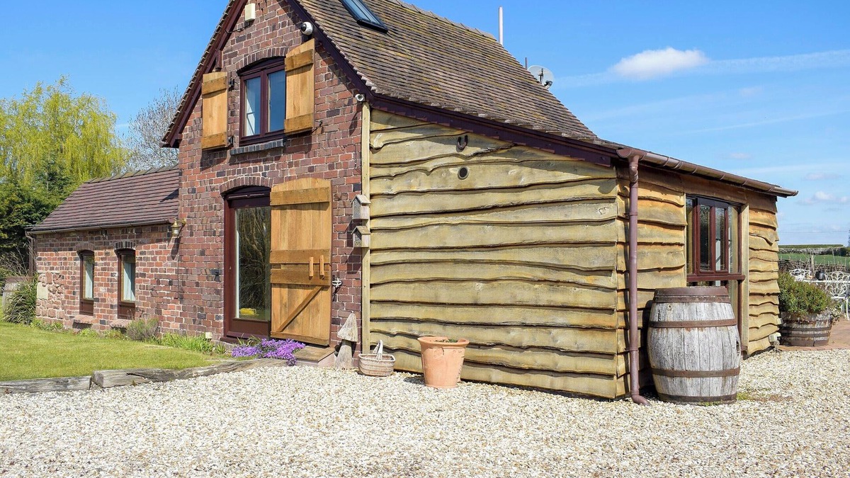 Crudgington Cottage | 3 bedroom accommodation in Crudgington, near Telford