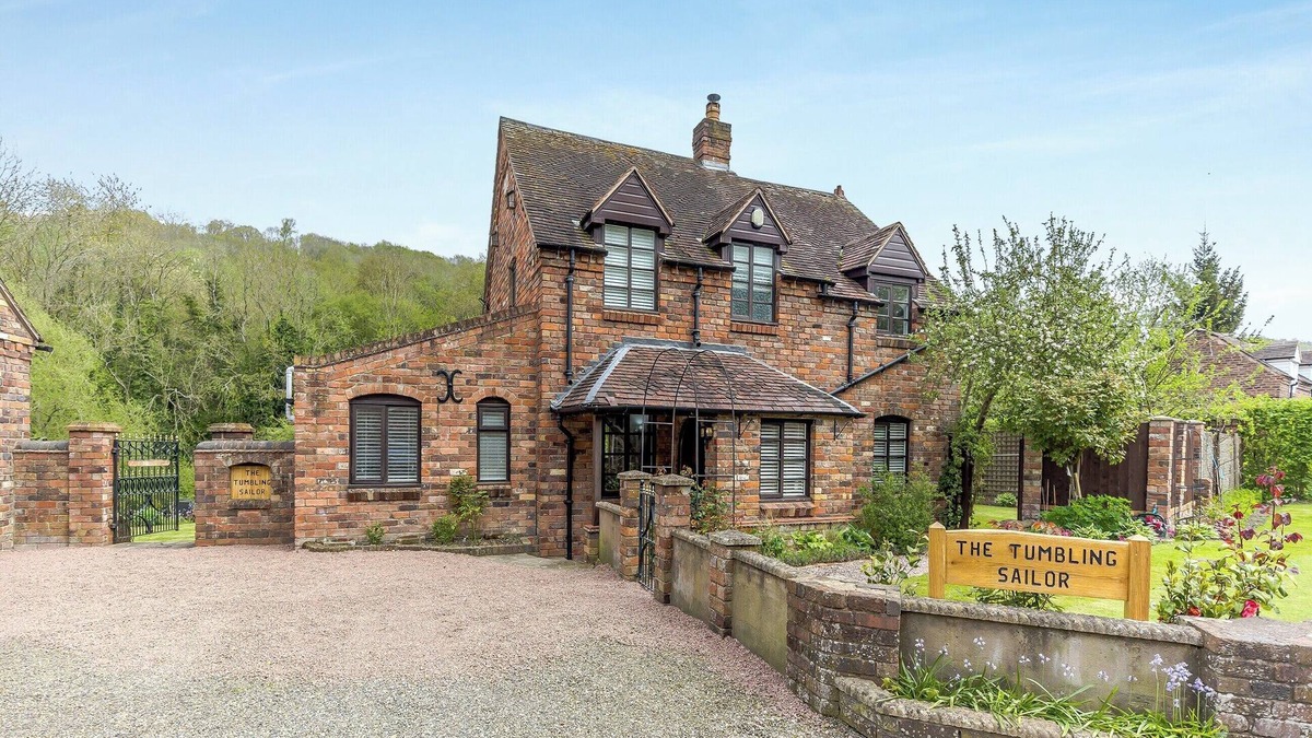 Coalbrookdale Cottage | 3 bedroom accommodation in Jackfield, near Ironbridge