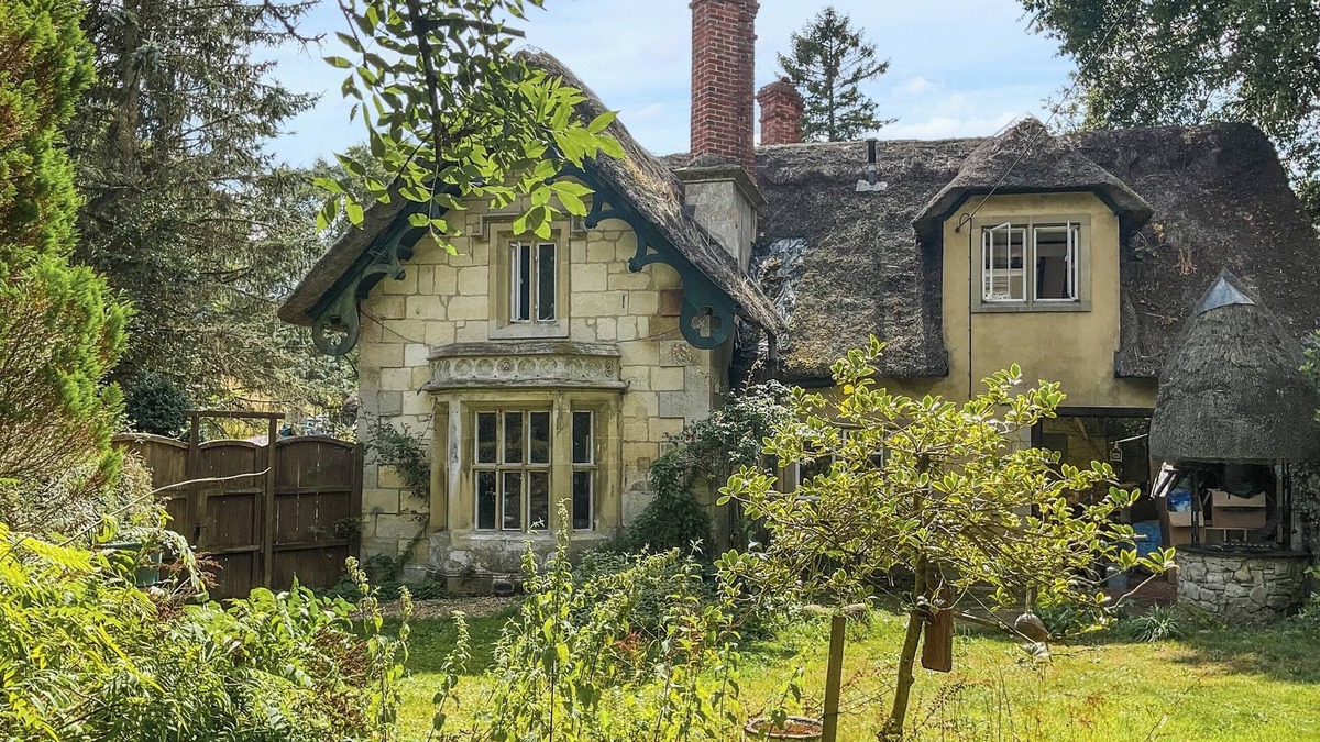 West Knoyle Cottage | 3 bedroom accommodation in Tisbury