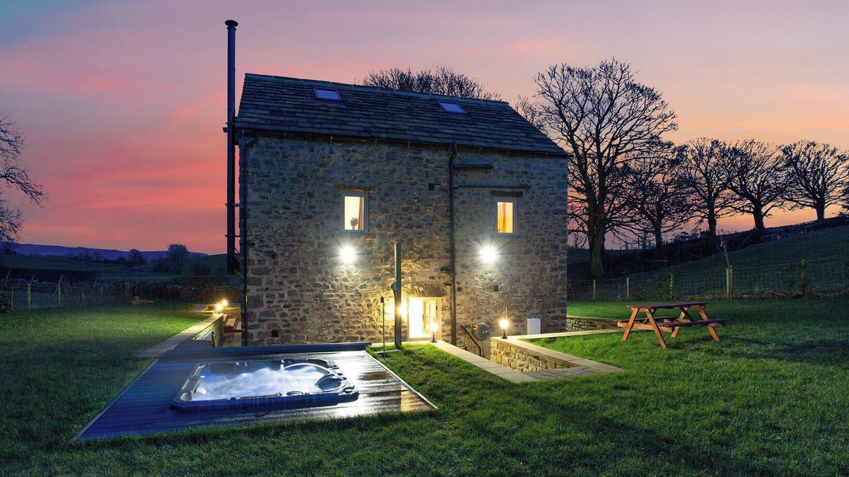 Airton Cottage | 3 bedroom accommodation in Airton