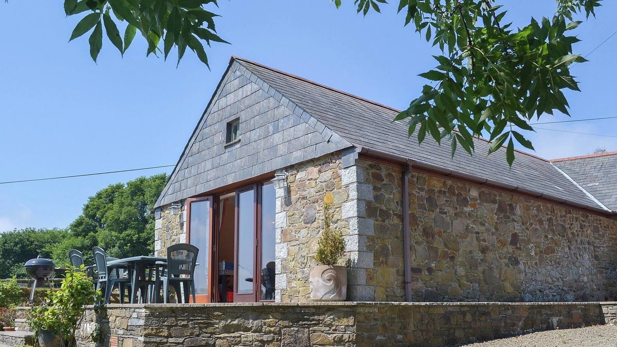 Saint Kew Cottage | 3 bedroom accommodation in Pennytinney, St Kew