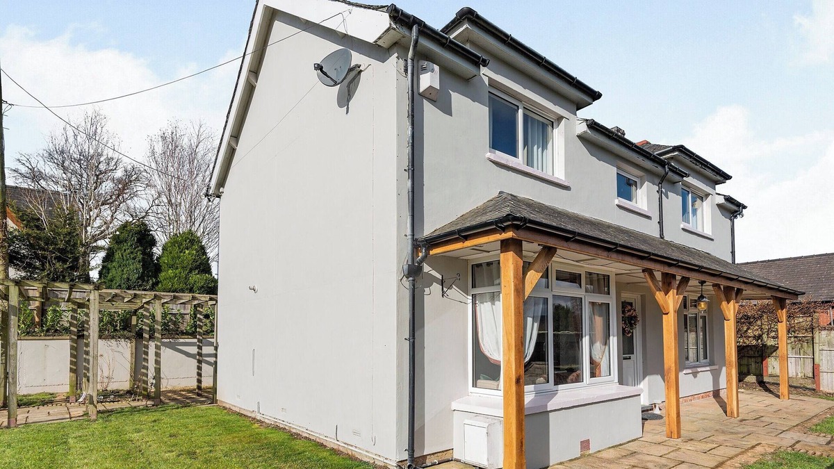 Carno Cottage | 3 bedroom accommodation in Carno