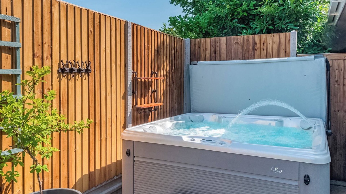 Hethel Cottage | 3 bedroom accommodation in Colton
