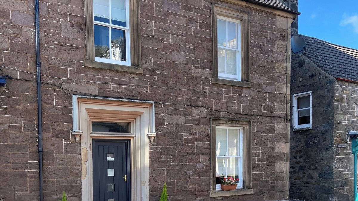 Comrie Cottage | 3 bedroom accommodation in Comrie, near Crieff