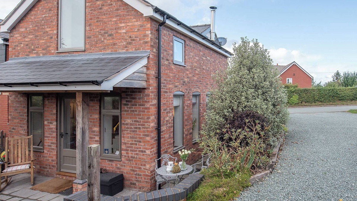 Kingswood Cottage | 3 bedroom accommodation in Forden