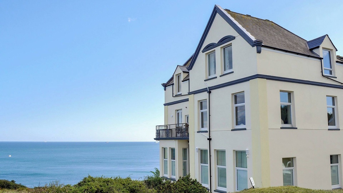 Coverack Cottage | 3 bedroom accommodation in Coverack, near Helston