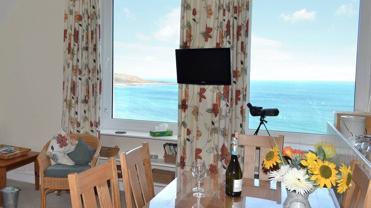 Coverack Cottage | 3 bedroom accommodation in Coverack, near Helston
