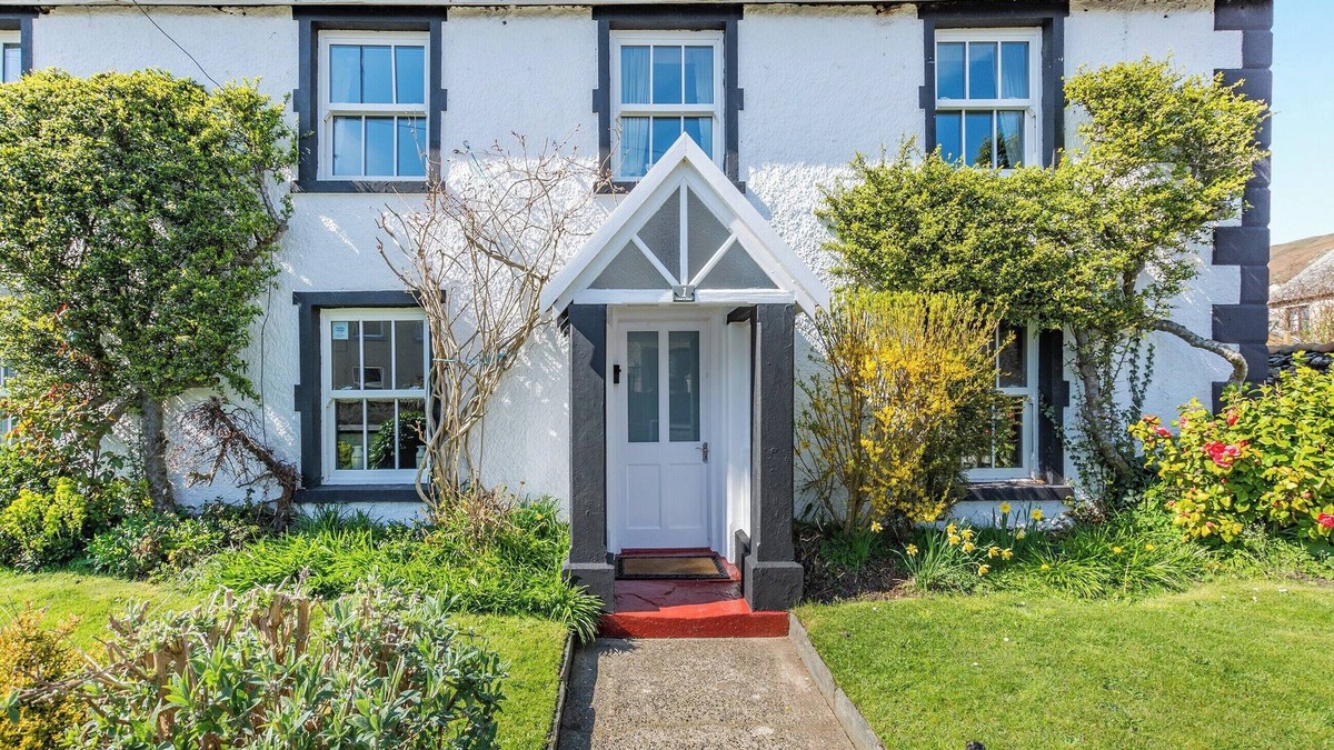 Silecroft Cottage | 3 bedroom accommodation in Silecroft, near Millom