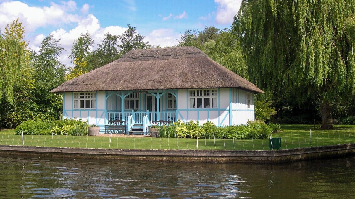 Wroxham Cottage | 3 bedroom accommodation in Hoveton, near Wroxham, Norwich
