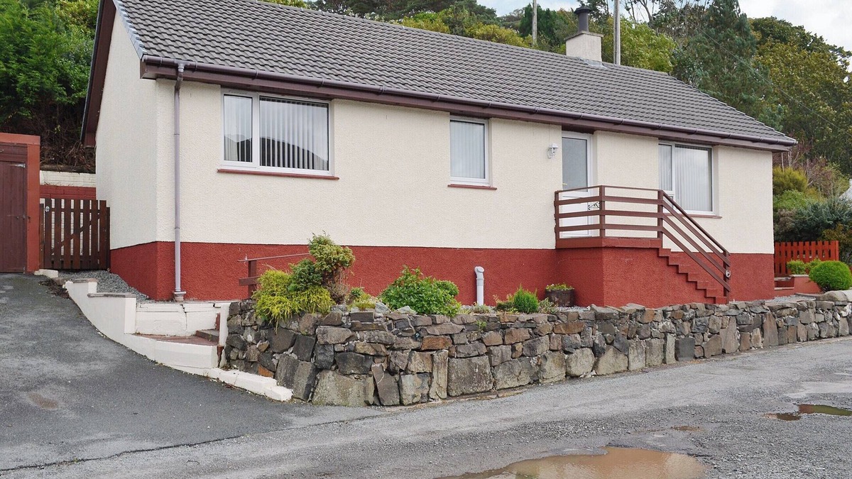 Achachork Cottage | 3 bedroom accommodation in Portree