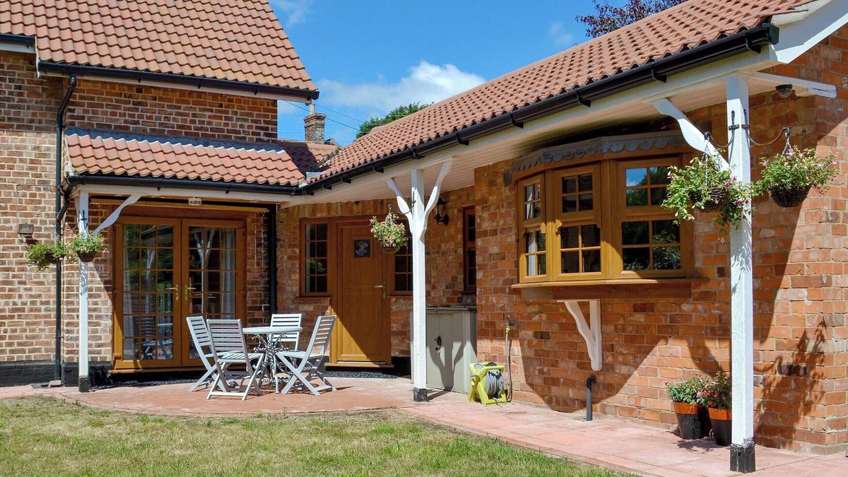Spilsby Cottage | 3 bedroom accommodation in Welton-le-Marsh, near Spilsby