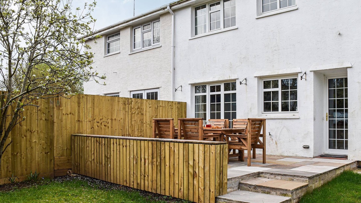 Bridgend Cottage | 3 bedroom accommodation in Treoes