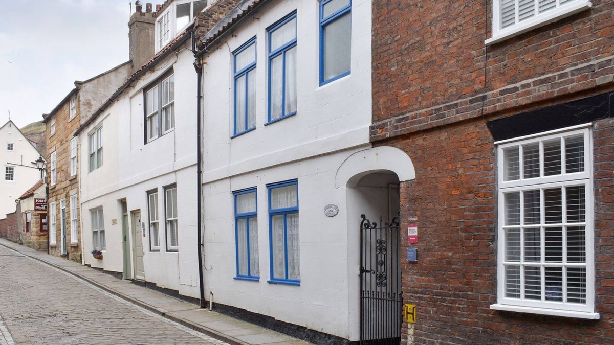 Whitby Cottage | 3 bedroom accommodation in Whitby
