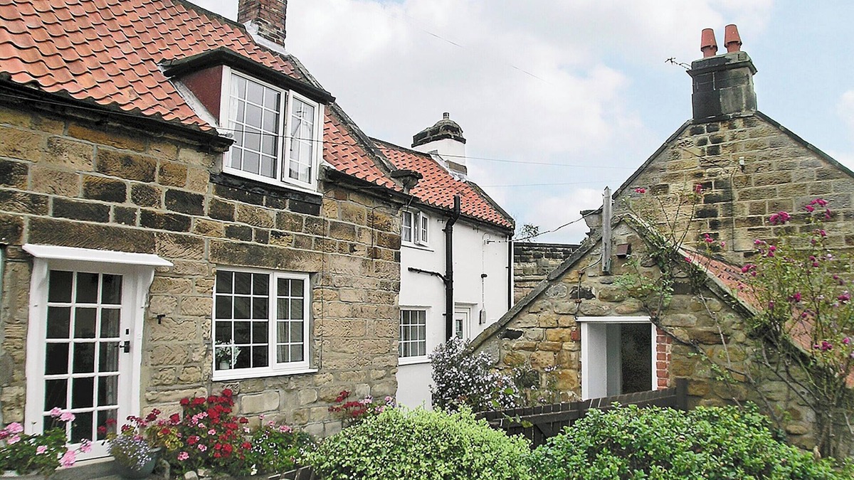 Sandsend Cottage | 3 bedroom accommodation in Sandsend, Whitby