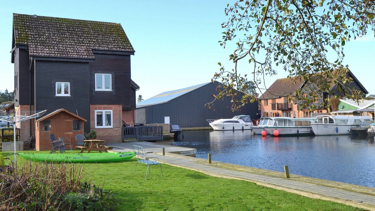 Wroxham Cottage | 3 bedroom accommodation in Wroxham