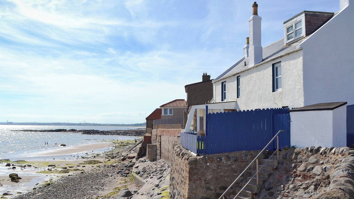 Lower Largo Cottage | 3 bedroom accommodation in Lower Largo, near Leven