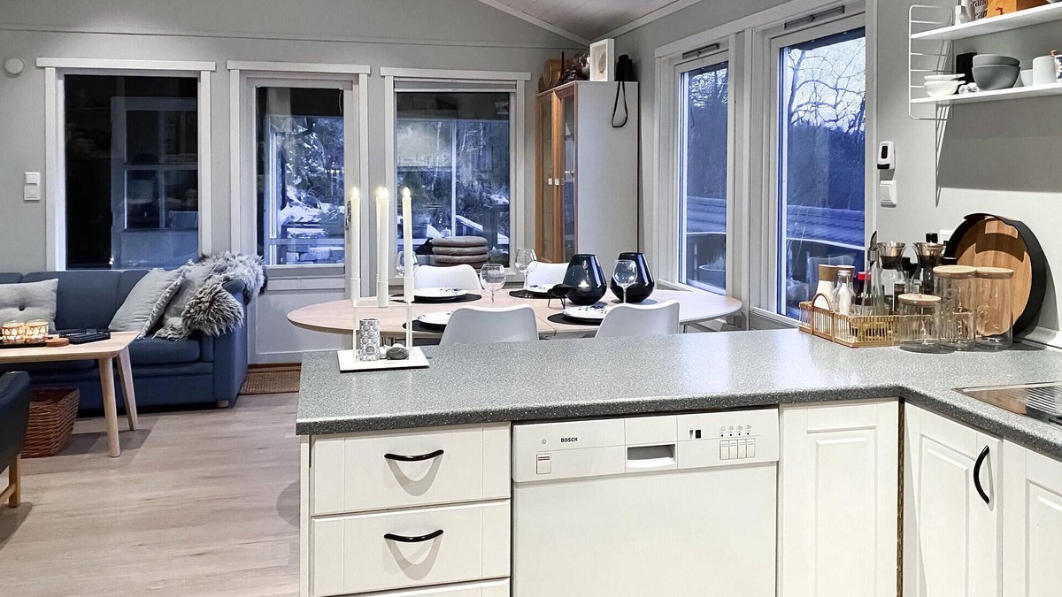 Midsund Municipality House | 3 bedroom accommodation in Vatne