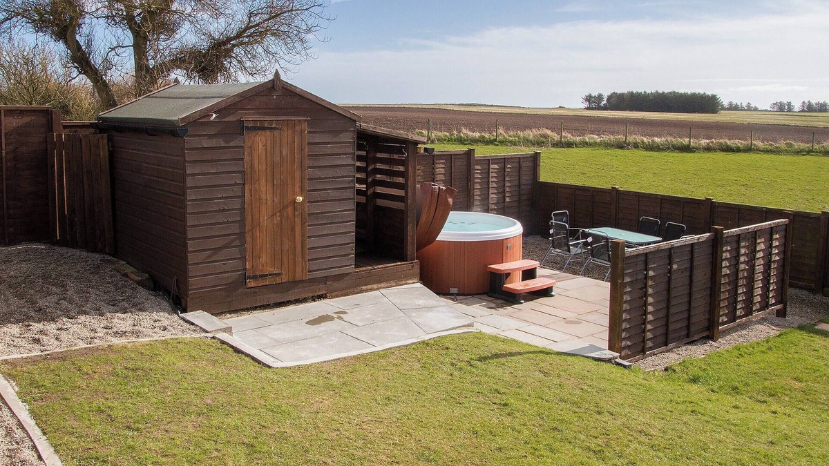 Tain Cottage | 3 bedroom accommodation in Portmahomack, near Tain
