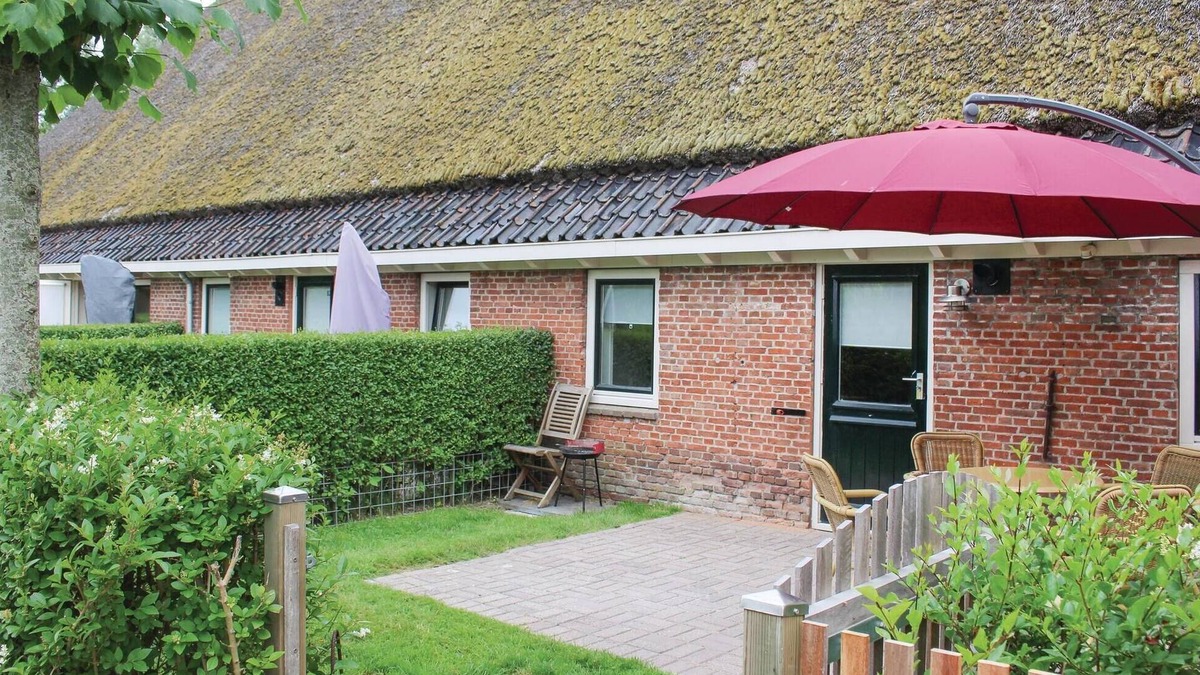 Paesens-Moddergat Apartment | 3 bedroom amazing apartment in Paessens