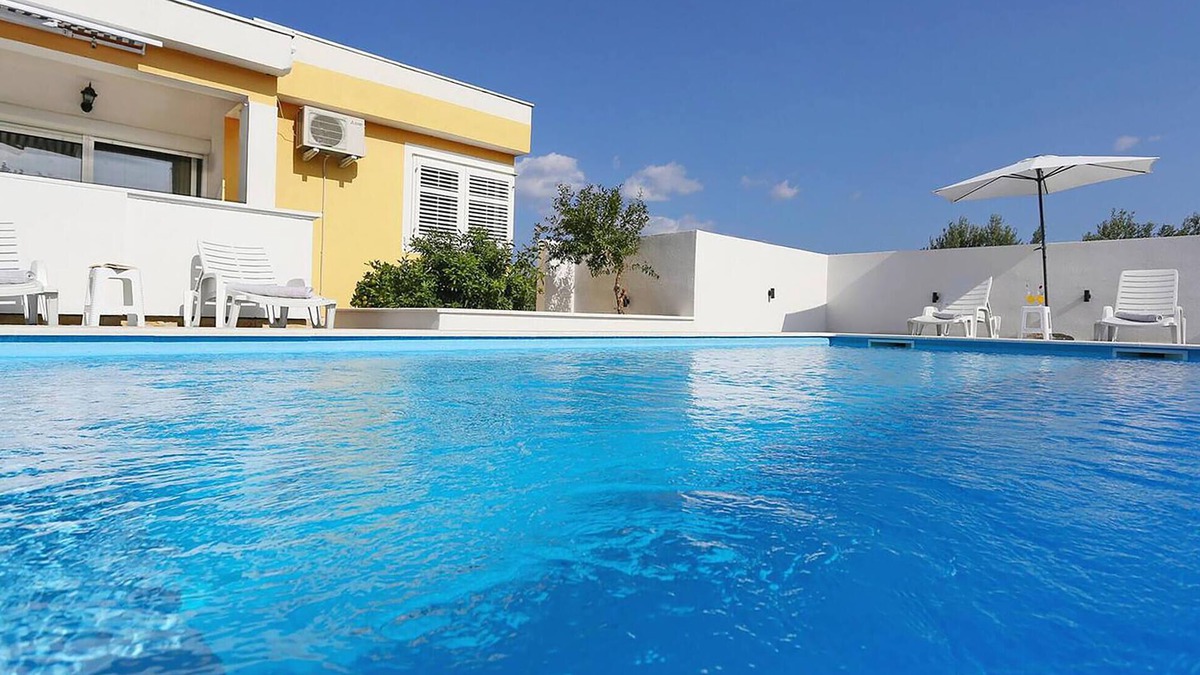 Podgradina House | 3 bedroom amazing home in Podgradina