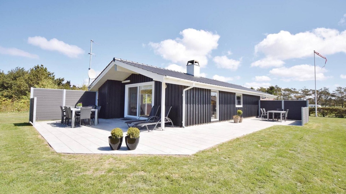 Blavand Strand House | 3 bedroom amazing home in Blåvand