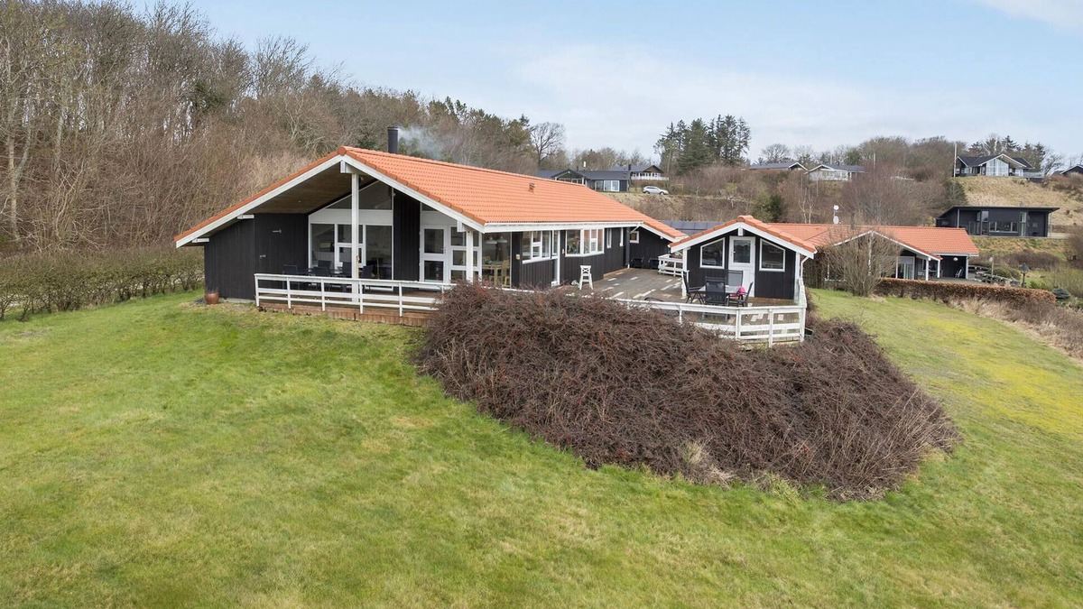 Lihme House | 3 bedroom amazing home in Spøttrup