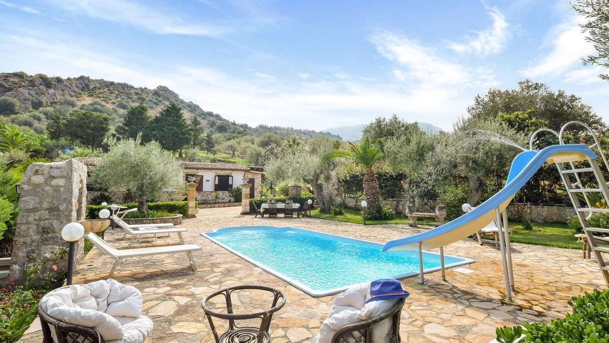 Termini Imerese House | 3 bedroom amazing home in Trabia