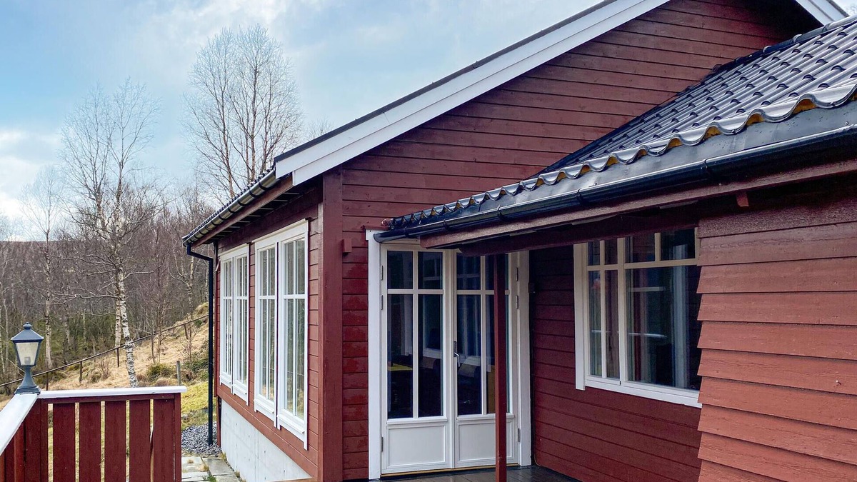 Ulsteinvik House | 3 bedroom amazing home in Haddal