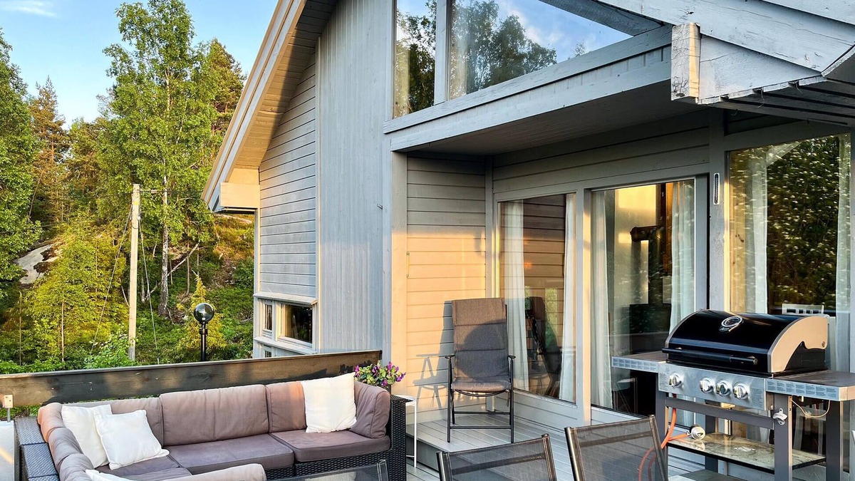 Risor House | 3 bedroom amazing home in Risør