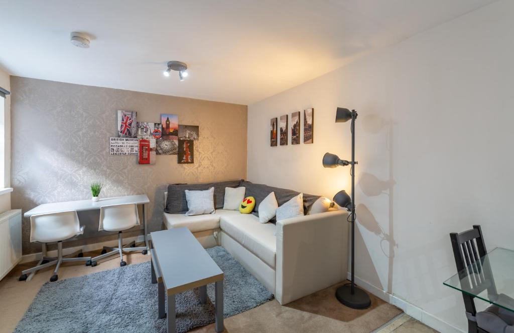 Newcastle-upon-Tyne Apartment | 3 bedroom apartment newcastle city centre