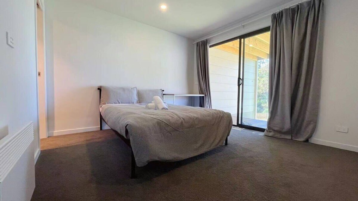 Kingston House | 3 bedroom Apartment at Kingston