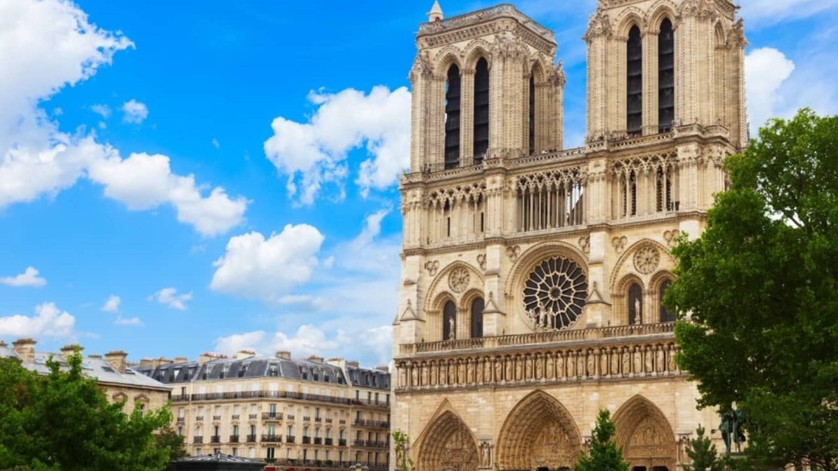 Saint-Germain-l'Auxerrois Apartment | 3 bedroom apartment close to Notre Dame Cathedra