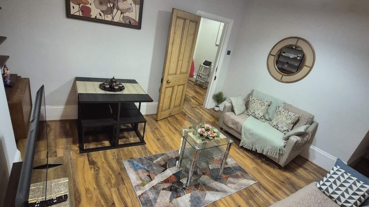 Greenwich West Apartment | 3-bedroom apartment in amazing London with WiFi